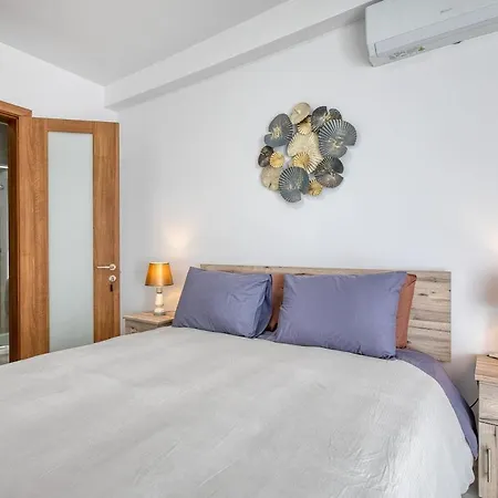 Lejlighed New - Floor 3br In By Sf Homes *