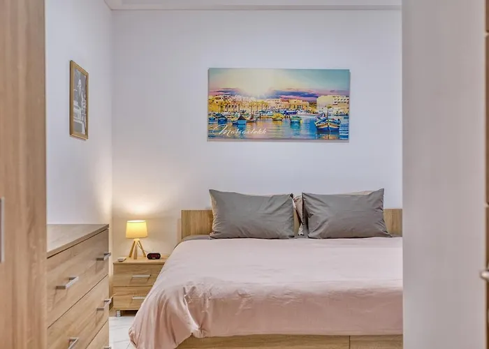 New - Floor 3br In By Sf Homes *