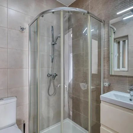 דירה New - Floor 3br In By Sf Homes סליאמה